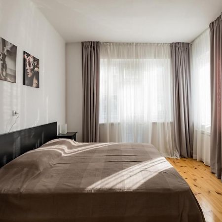 Spacious 3 Bedroom Home In Sofia'S Top Center ภายนอก รูปภาพ