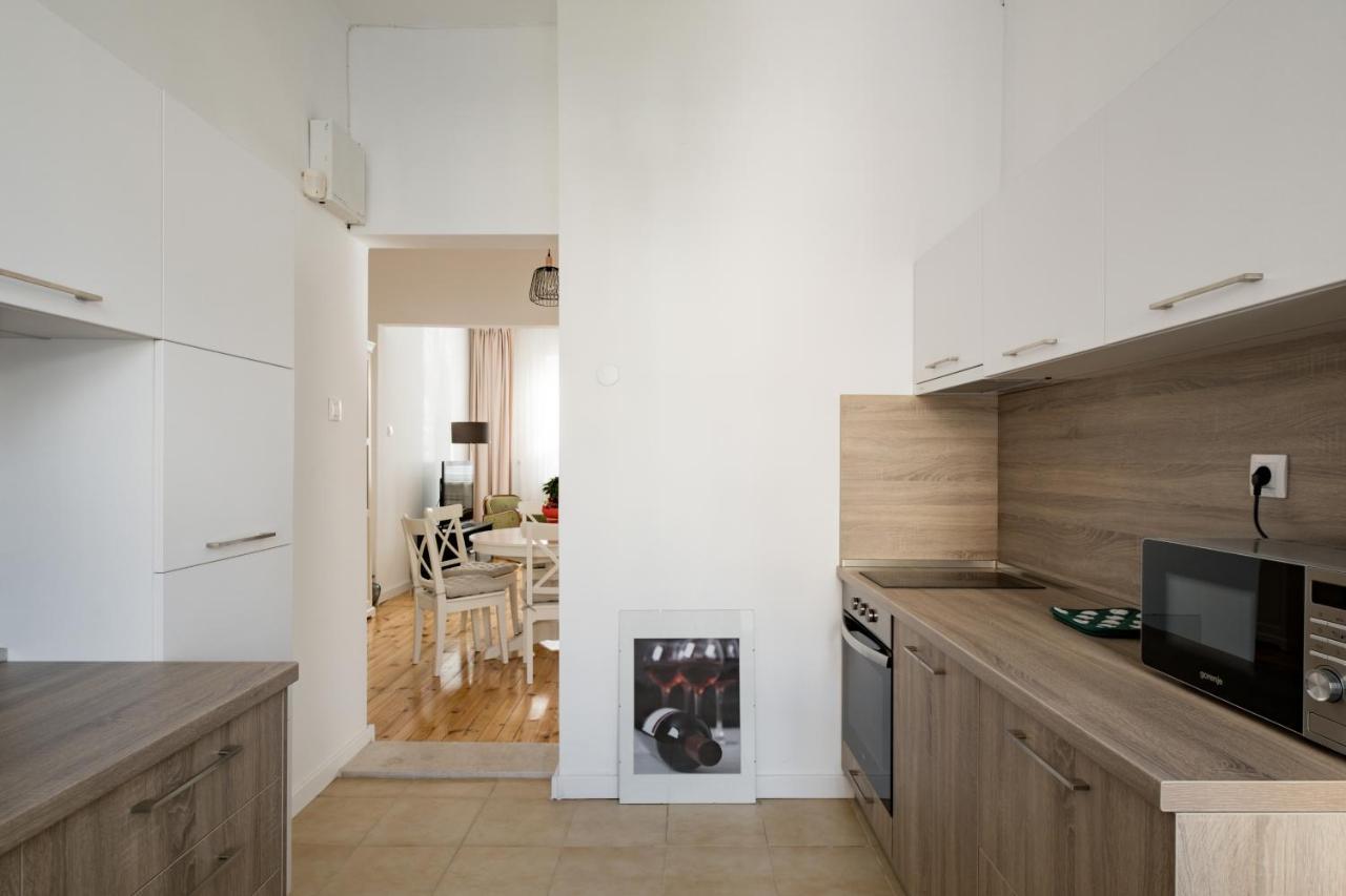 Spacious 3 Bedroom Home In Sofia'S Top Center ภายนอก รูปภาพ