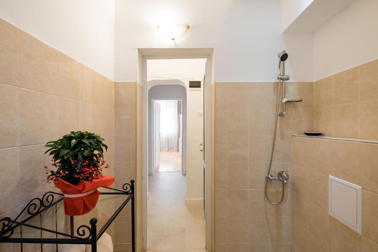 Spacious 3 Bedroom Home In Sofia'S Top Center ภายนอก รูปภาพ